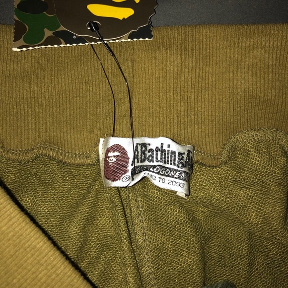 NEW Bape shorts - Picture 4 of 5